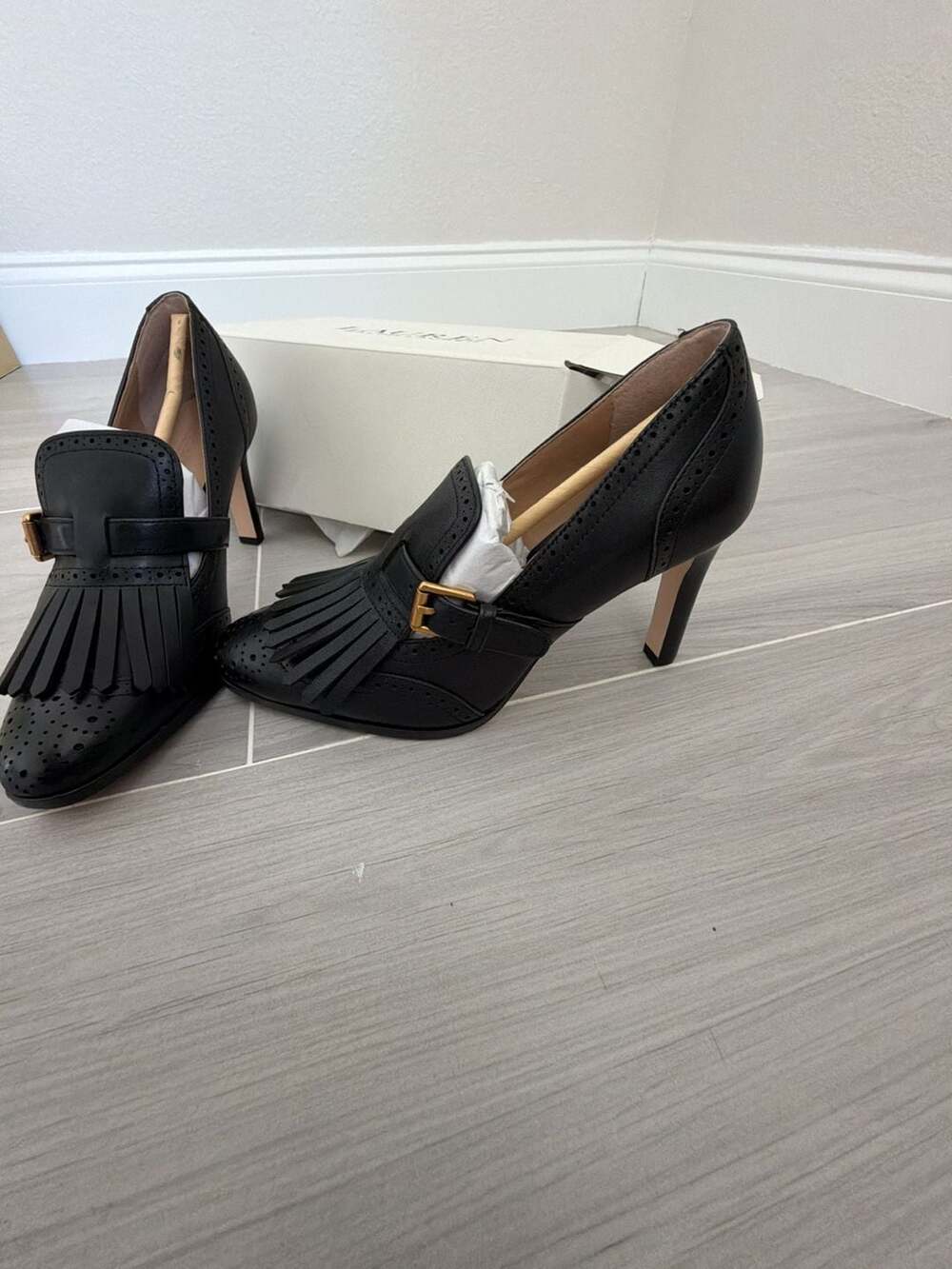 Lauren Ralph Lauren Colleen Black Burnished Calf Fringe Heels Size 6B - Picture 8 of 9